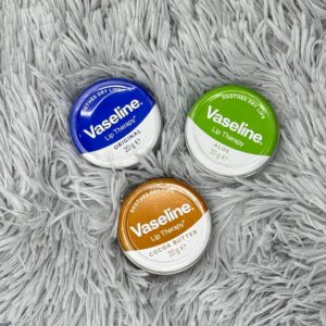 مرطب شقه Vasiline