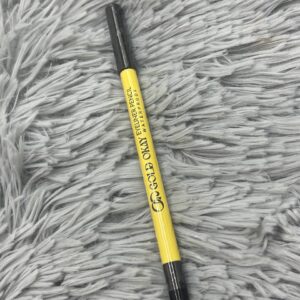 قلم كحل GOLD OKAY