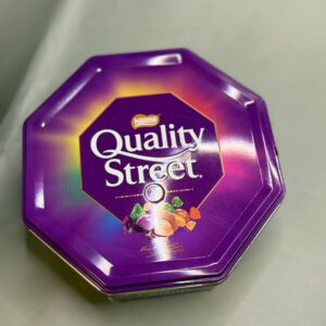 علبة شكولاتة