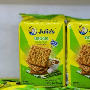 بسكت كركر Julies