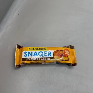 بار  بروتين Snaqer  خال من السكر المضاف